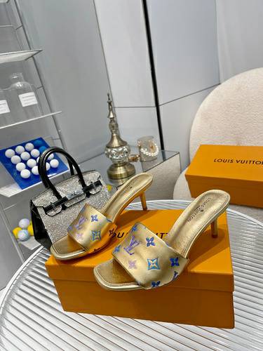 Picture of Louis Vuitton Shoes Women _SKUfw139279630fw